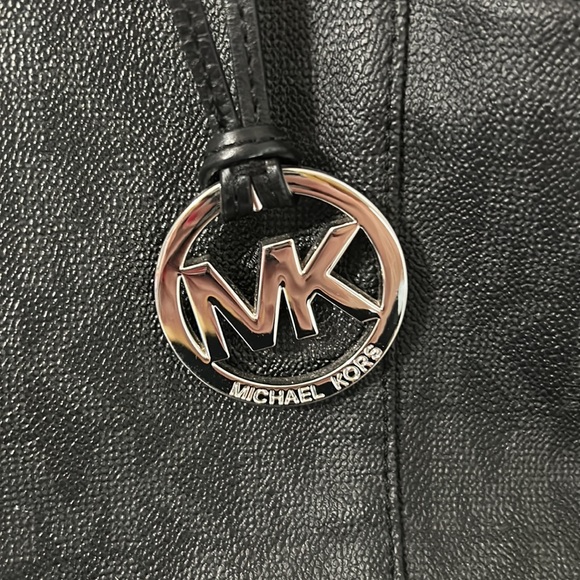 Michael Kors black MK tote - Picture 4 of 16